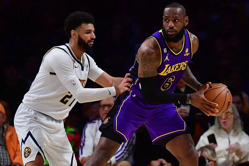 Những bản hợp đồng trăm triệu đô biến NBA thành một cỗ máy in tiền khổng lồ đứng đầu thế giới thể thao.