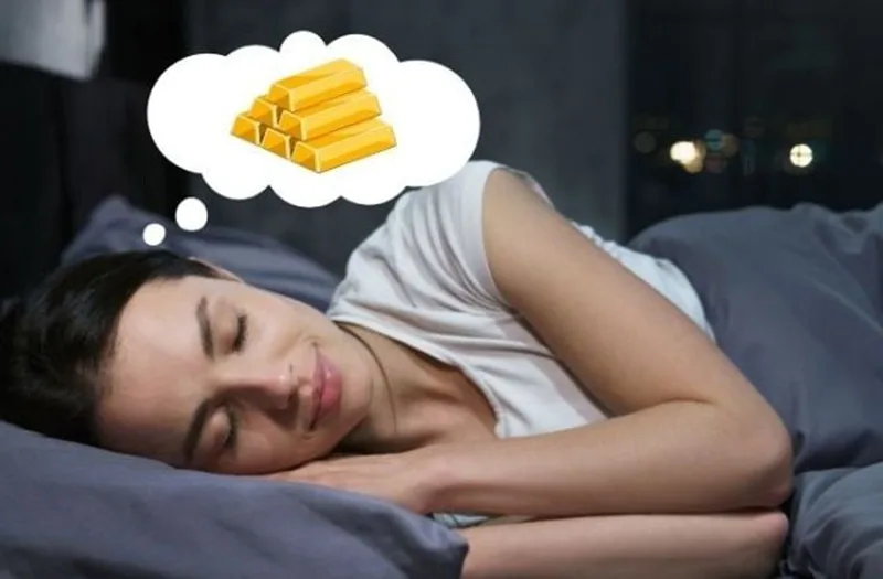Vàng là biểu tượng của sự giàu sang và chứa đựng năng lượng phong thủy mạnh mẽ trong giấc mơ.